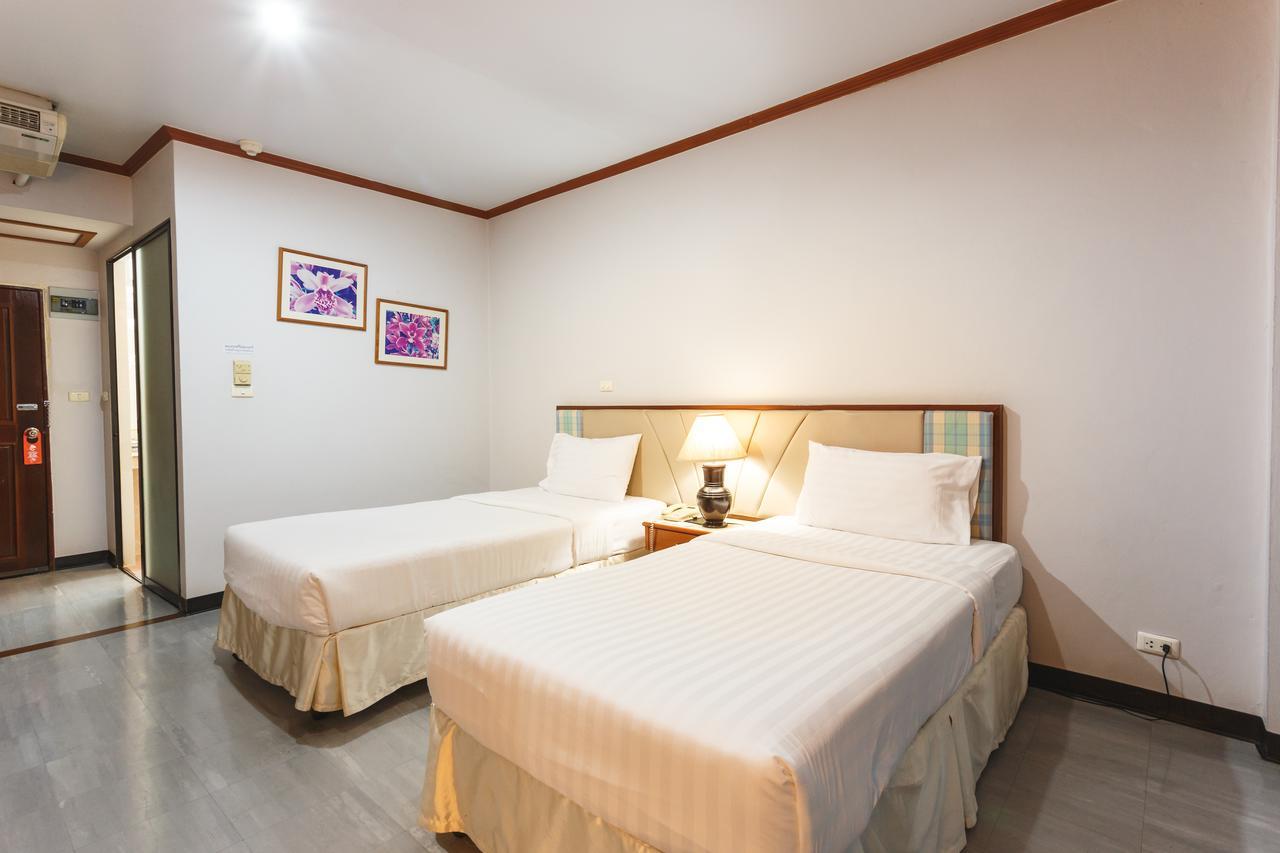 Majestic Hotel Surin